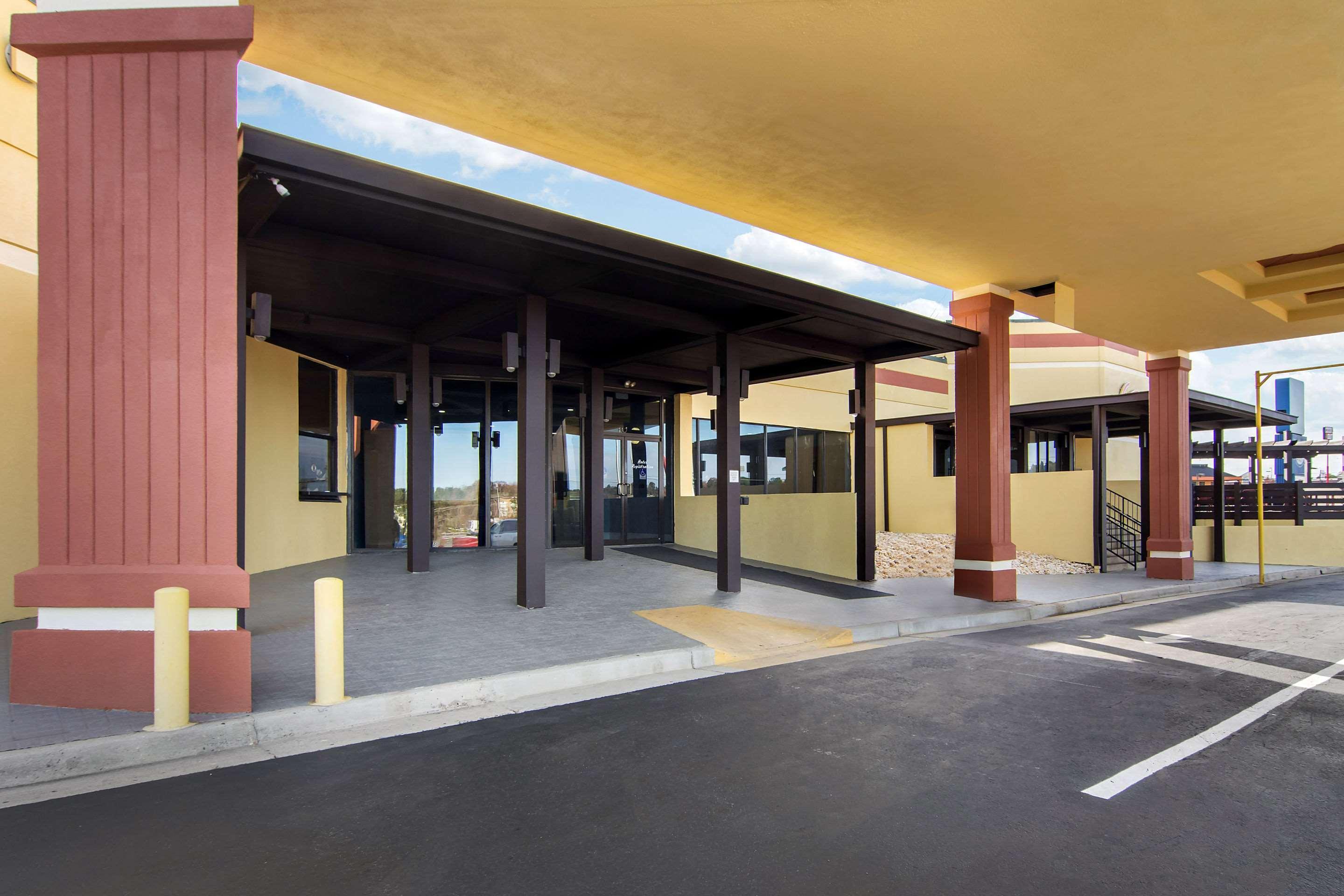 Suburban Studios Macon Exterior foto